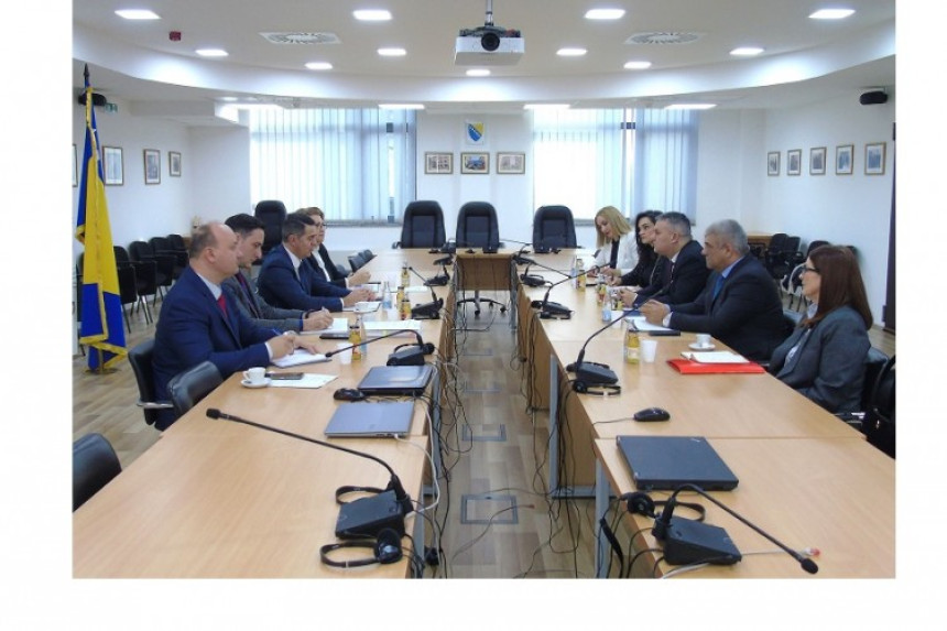 Procesuirati visoku korupciju i kriminal visokog nivoa