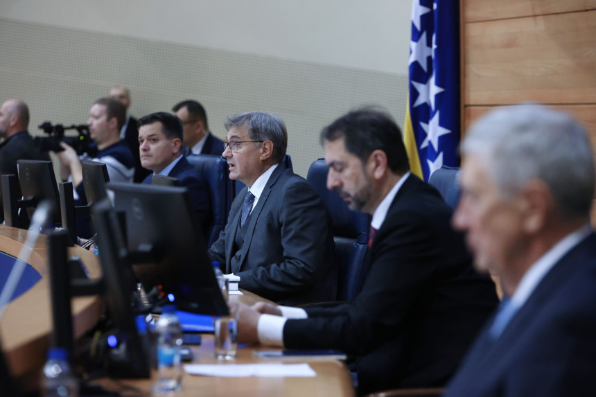 SNSD i njihovi partneri protiv evropskih zakona