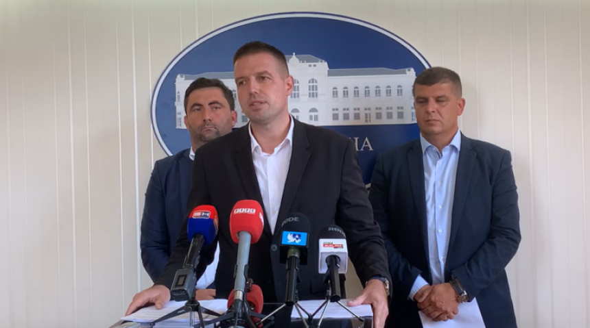 "Našim novcem kupujemo naše rudno bogatstvo?!"