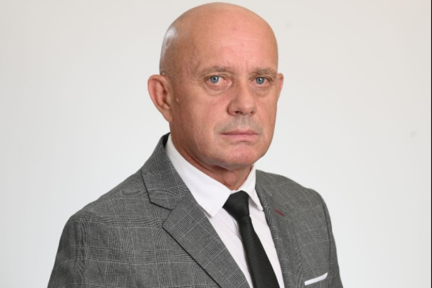 Istražiti kako su se Dodikovi kumovi obogatili?