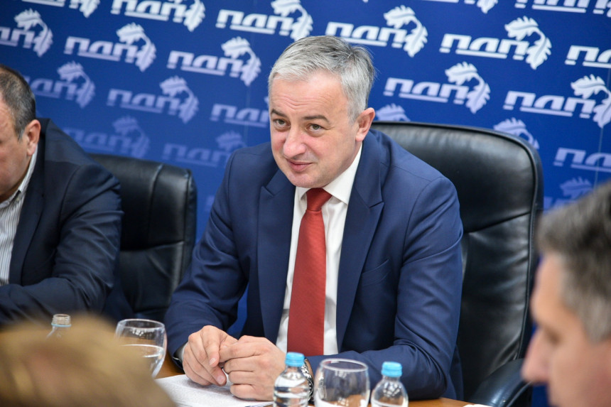 Borenović odbio ponudu SNSD-a za poziciju u Sarajevu