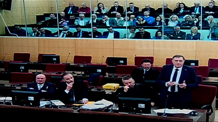Pogledajte snimak iz suda sa ročišta Dodiku i Lukiću
