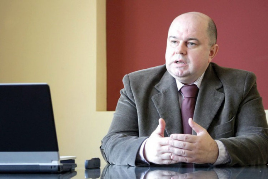 "Lažemo da bi obmanuli sebe, da sakrijemo svoju i tuđu bijedu"