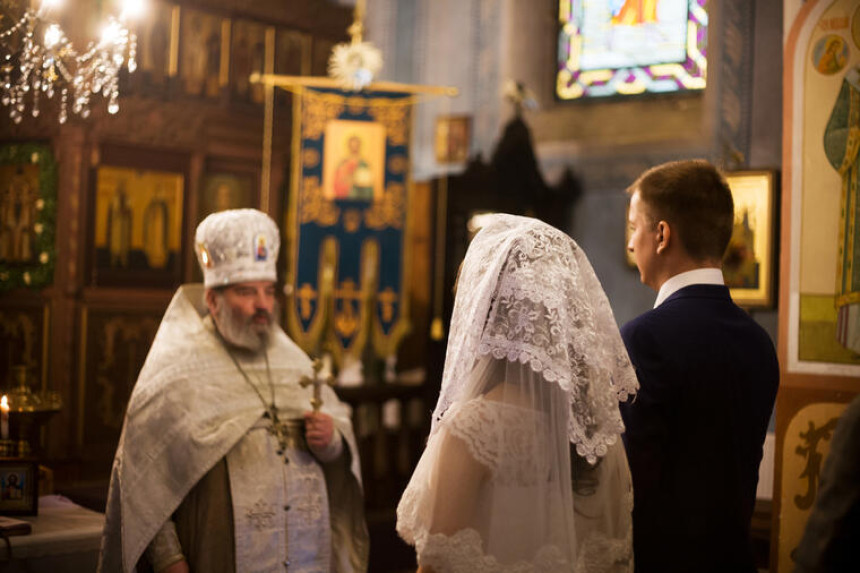 Evo od kog koljena crkva dozvoljava brak između srodnika