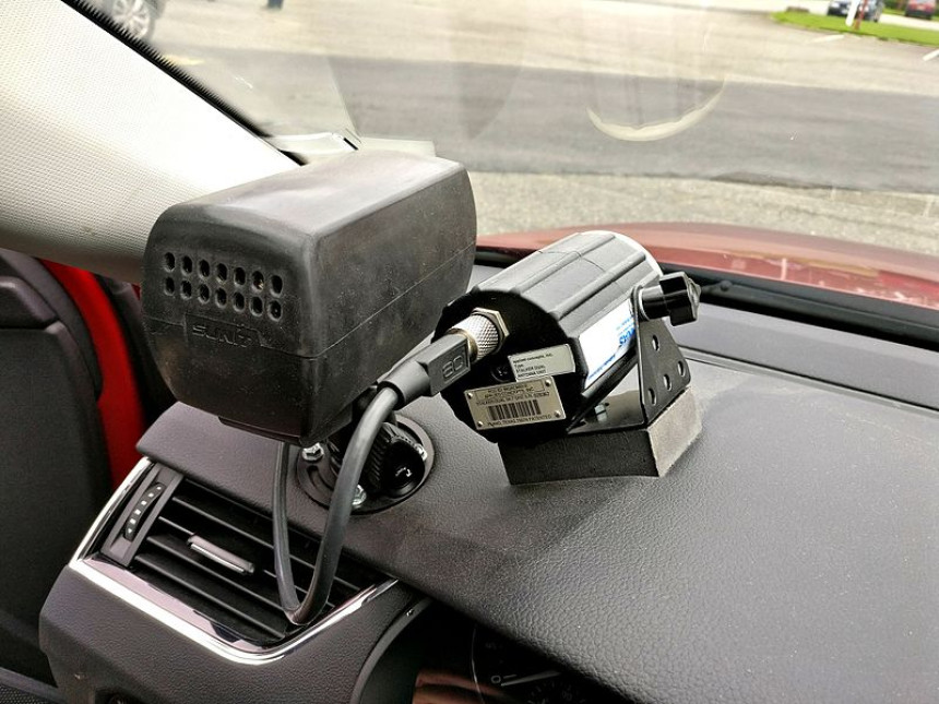 Vozio 181 km/h, a onda je blicao policiji da ubrza