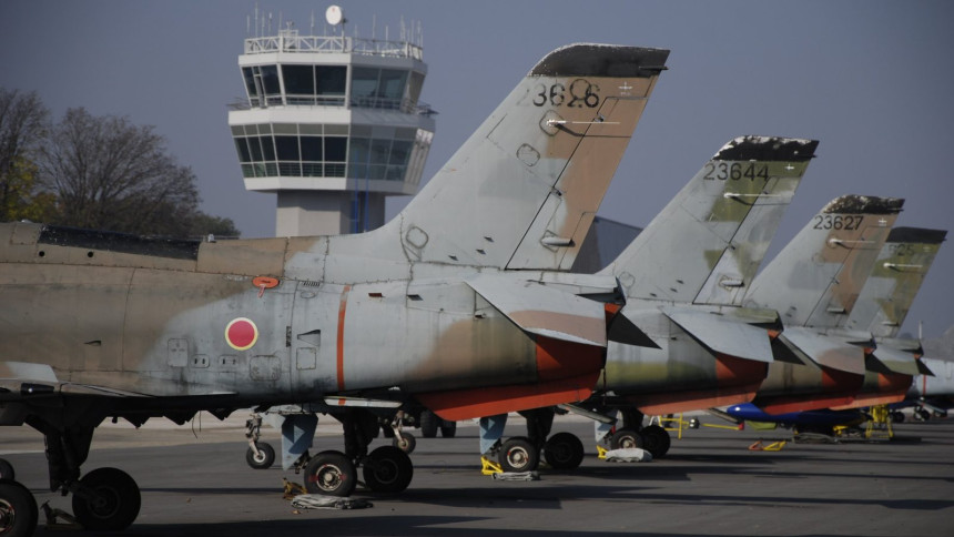 Planirala velika rasprodaja vojne opreme u CG