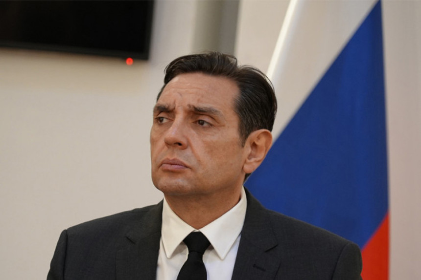 Provjeriti sve oko incidenta sa Vučićevim vozilom