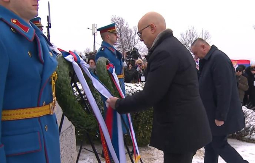 U Orašcu centralna ceremonija povodom Dana državnosti