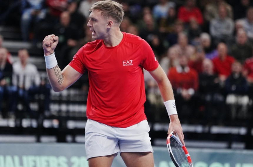 Međedović pobijedio Medvedeva za finale ATP turnira u Marseju