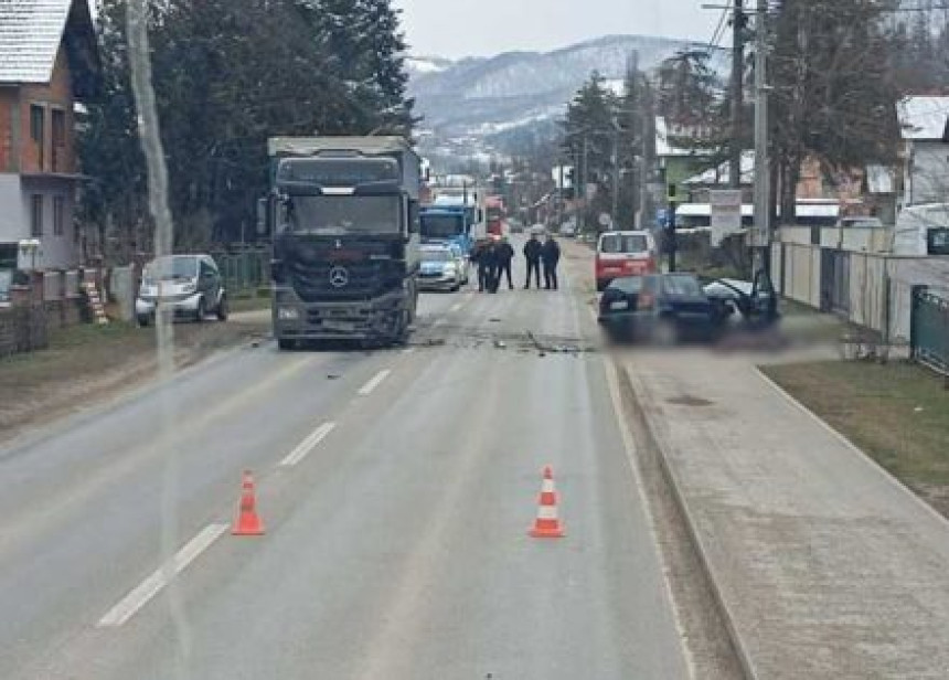 U teškom sudaru kod Doboja stradala ženska osoba