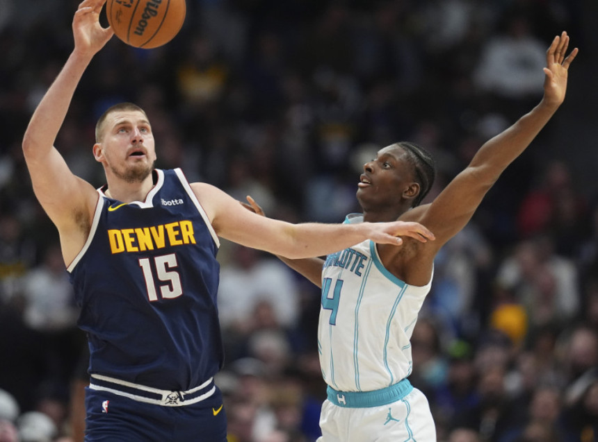 Dabl-dabl Jokića u pobedi Denvera protiv Šarlota