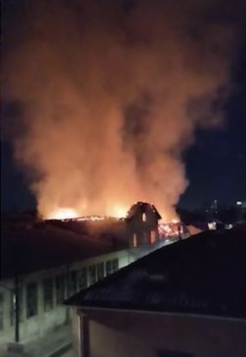 Gori štamparija "Prosvete" u Nišu, nema povrijeđenih