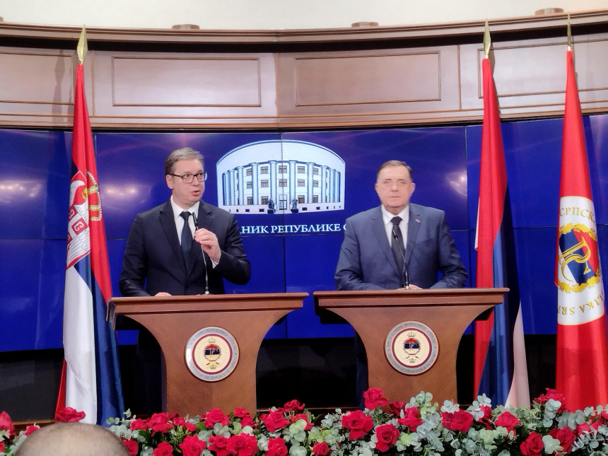 Vučić: Došao sam da zamolim da se pokrene dijalog i za jedinstvo srpskog naroda