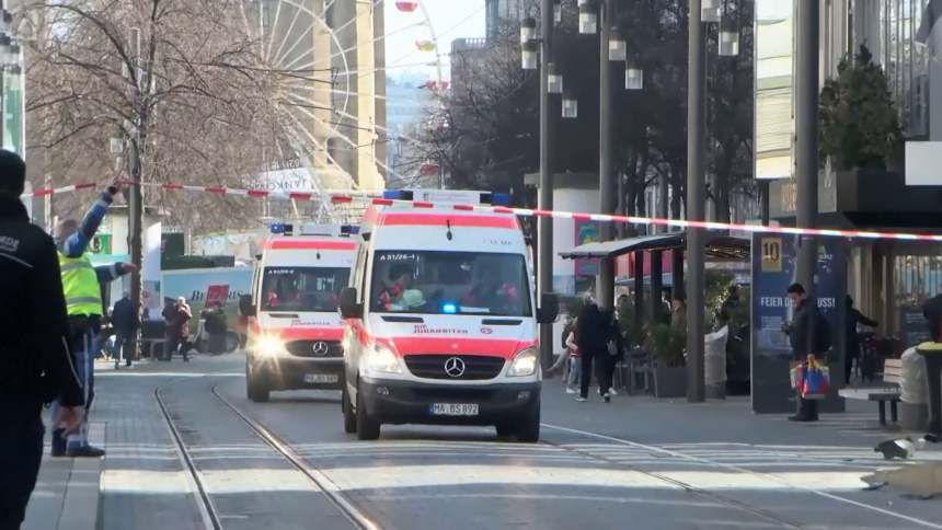 Opsadno u Manhajmu: Dvoje mrtvih i 25 povrijeđenih