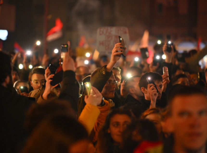 Studenti u blokadi vrijeđali studente koji žele da uče