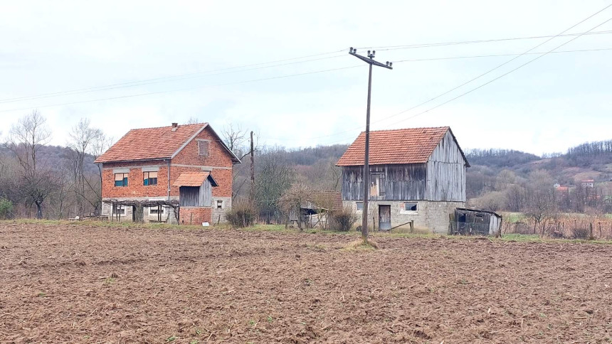 Haos u Kozarskoj Dubici: Žena (85) usmrtila muža