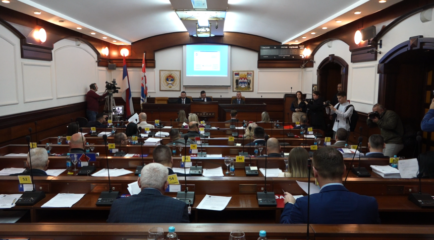 Ninkoviću zasmetalo gdje sjede savjetnice gradonačelnika