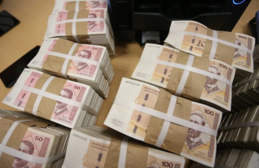 Новчане дознаке из иностранства лани 4,16 милијарди КМ