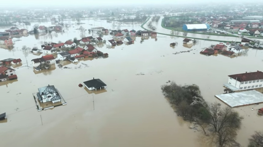 Prijedor: Pod vodom 800 objekata, snimci iz vazduha jezivi
