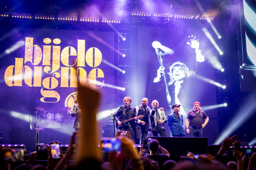 Dugmići dvije večeri zaredom nastupili u Areni 