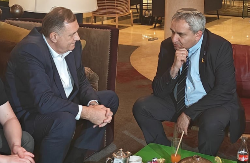 Dodiku je u Izraelu savjetovano da uloži žalbu na presudu i tako proces "otegne" na 10 godina