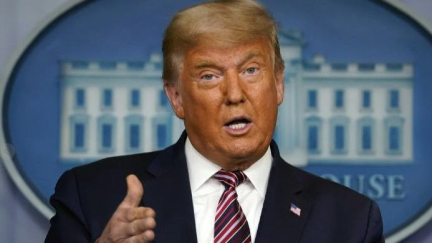 Tramp uveo carine čak i nenaseljenim ostrvima