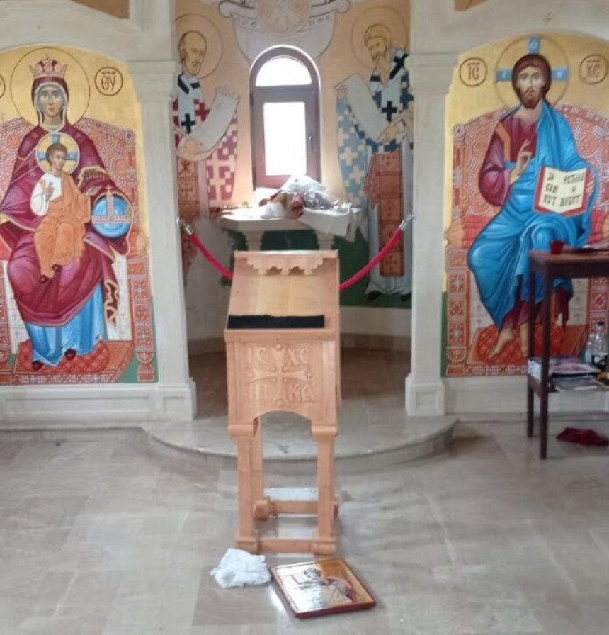 Oskrnavljena pravoslavna crkva u Mostaru