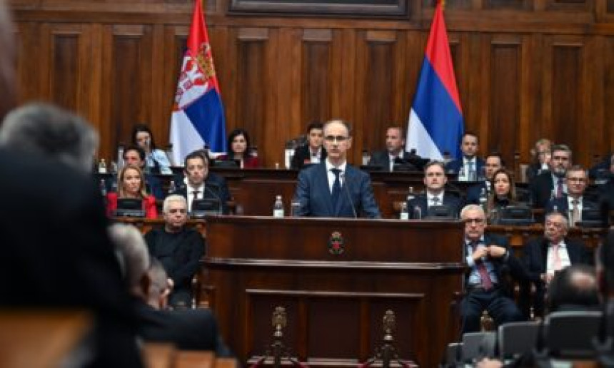 Skupština Srbije izabrala novu Vladu: Premijer Đuro Macut