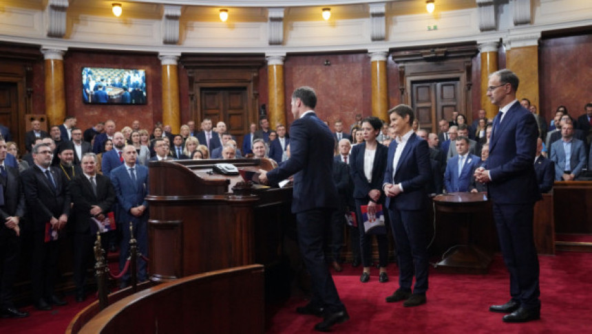 Novi premijer Srbije i ministri položili zakletvu