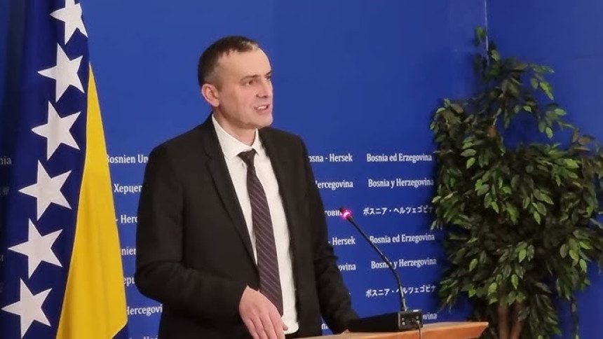Бабаљ прекорио Вишковића: Ево шта му је честитао