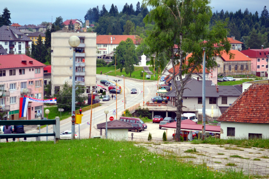 SDS: “Šume RS” dužne opštini Han Pijesak milion KM