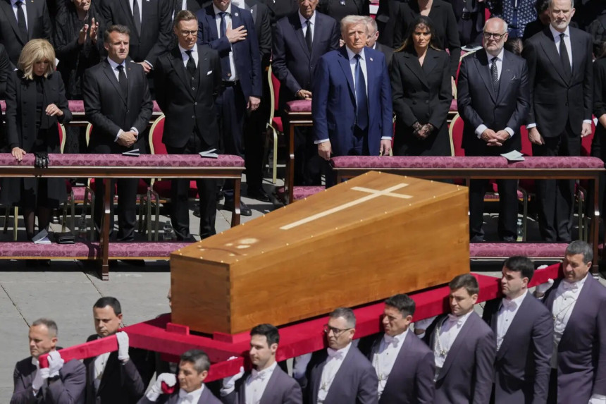 Papa Franjo sahranjen u bazilici Santa Marija Mađore