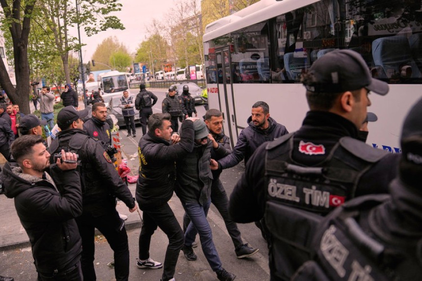 Protesti, sukobi i hapšenja za Prvi maj u Istanbulu