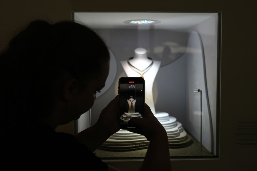 Na aukciji najveći ruski dijamant težak više od 100 karata