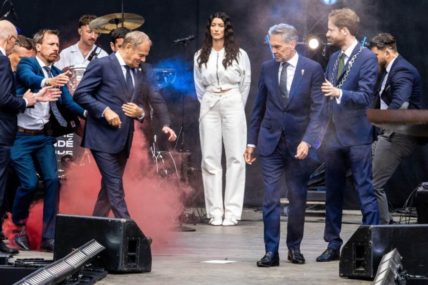Dimna bomba bačena na holandskog i poljskog premijera