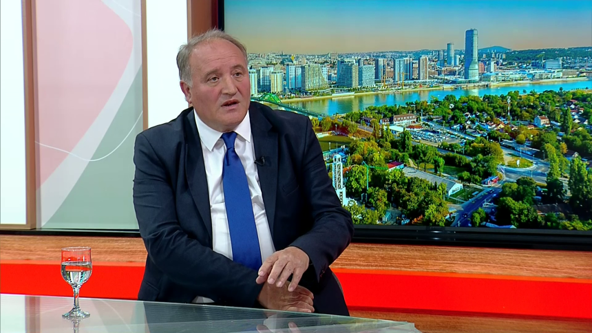 Dodik svojim primitivnim nacionalizmom i hazarderskim potezima ugrožava Srpsku