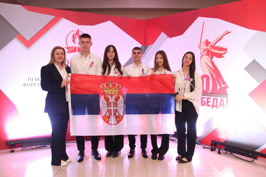 Srednjoškolci iz Istočne Ilidže idu na paradu u Moskvu
