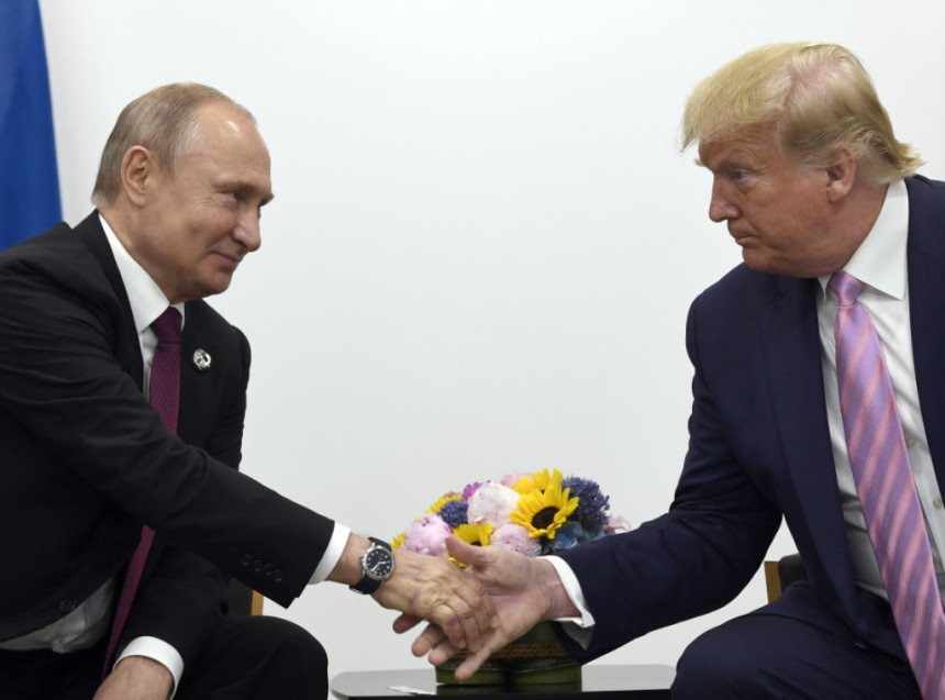Коначно откривено да ли ће се Трамп и Путин састати