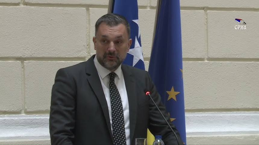 Konaković otkrio šta mu je rekao šef Interpola