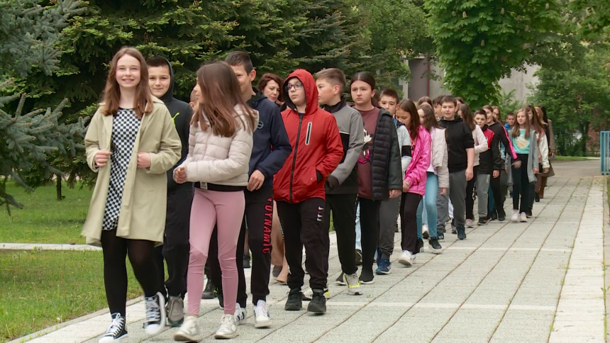 Za poslednjih 10 godina broj đaka smanjen za 11.730