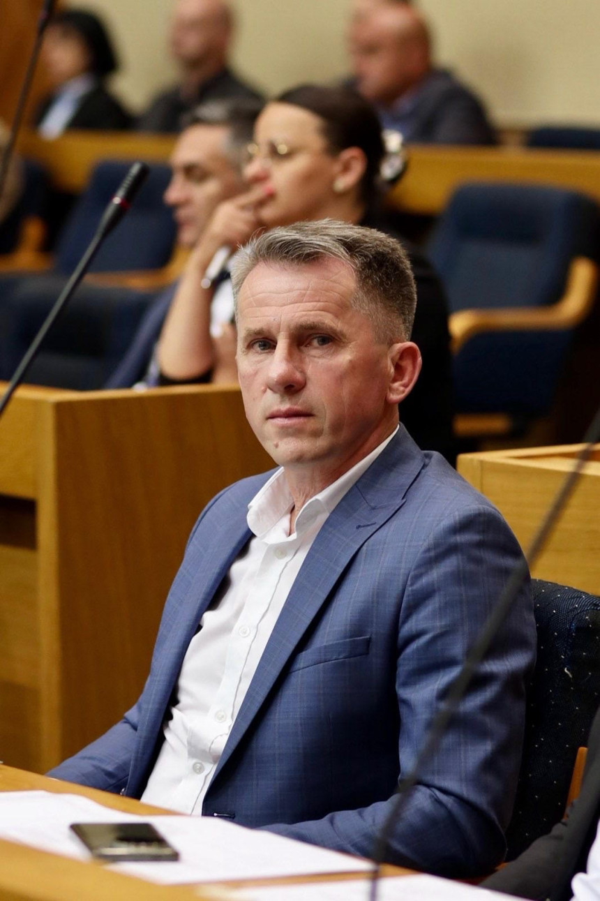 Zašto vlast Srpske ćuti na postupanje hrvatskih vlasti?!