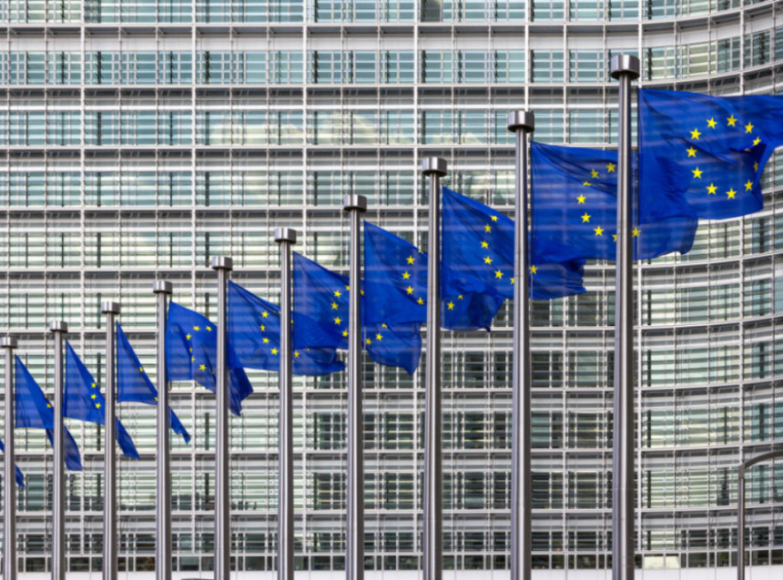 EU poziva Kurtija i Prištinu da zaustave zatvaranja javnih službi