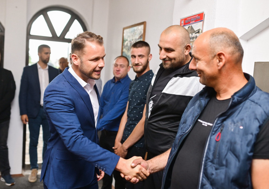 PDP pokreće talas promjena, raste podrška naroda