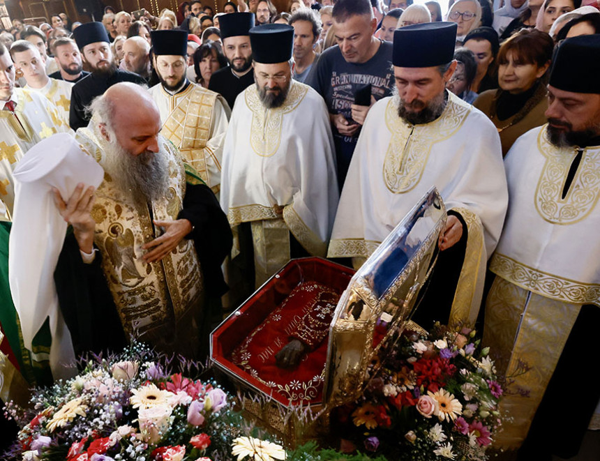 Ruka Svetog Save svečano dočekana u Beogradu