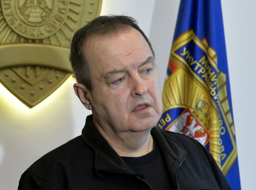 Uhapšena dva lica sa tri kg kokaina i 500 g heroina