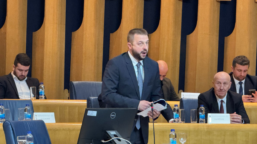 Da je SNSD vlast patriotska ne bi razorili Srpsku