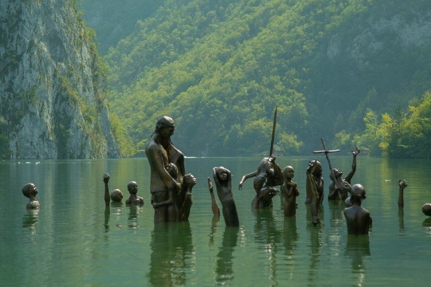 Stari Brod: Obilježene 83 godine od zločina nad Srbima