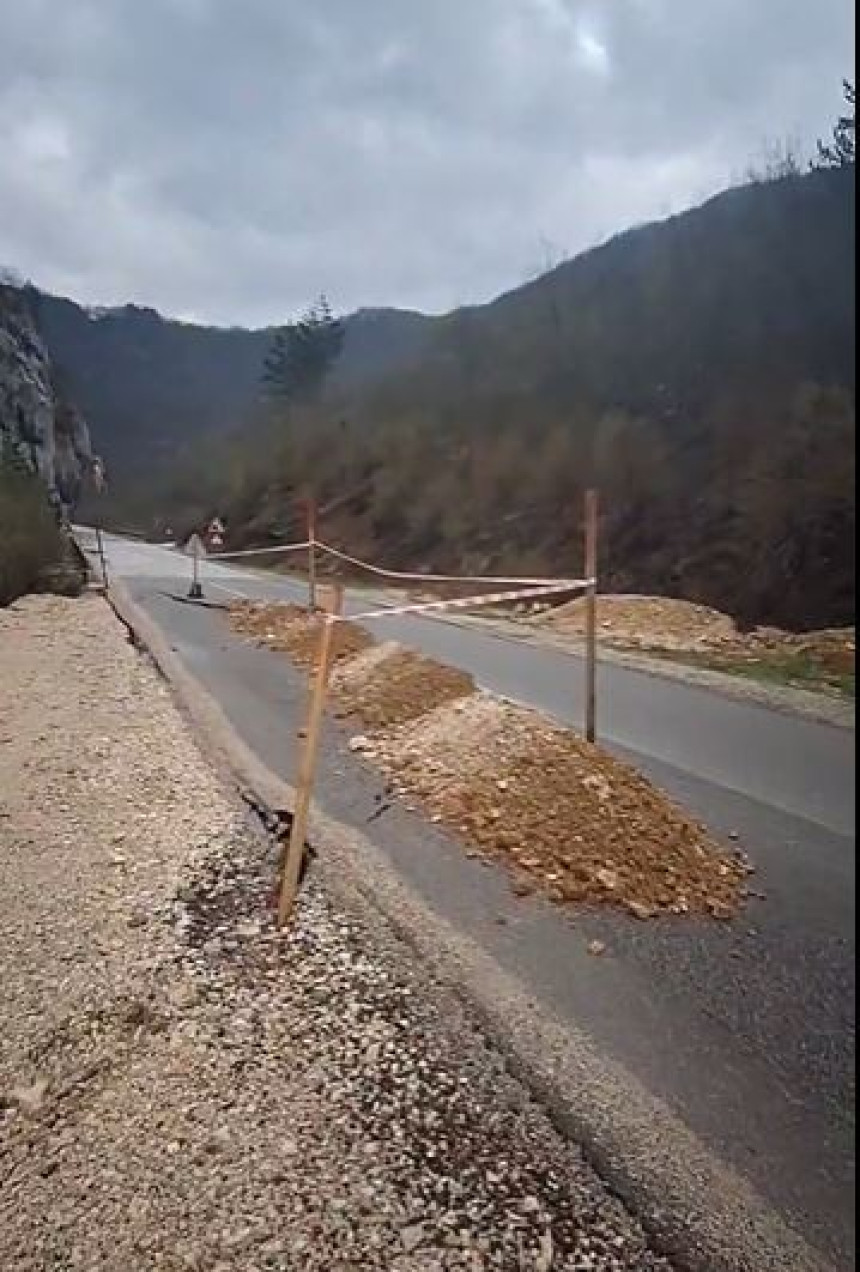 Milionski kredit za obnovu puta Foča - Šćepan Polje