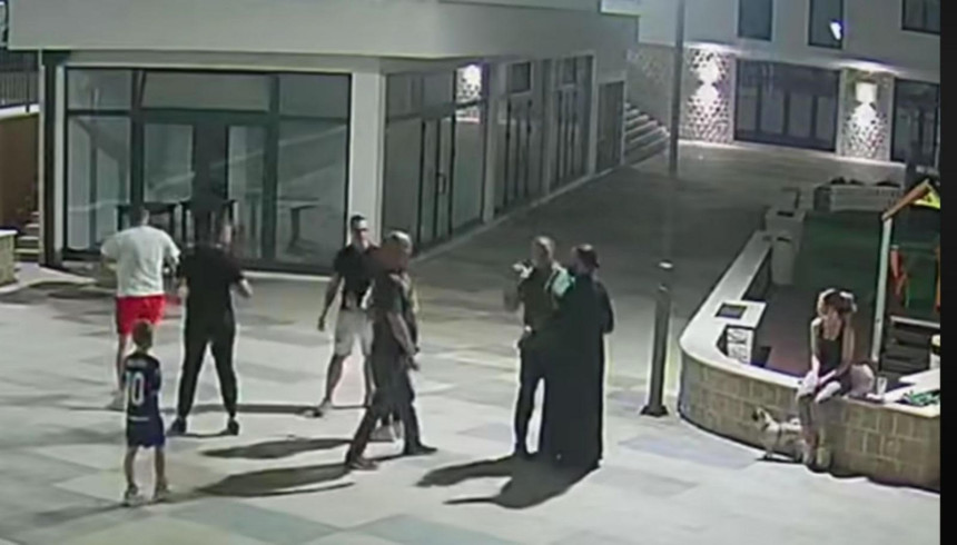 Sveštenik odgovorne smatra i one u Gradskoj upravi TB