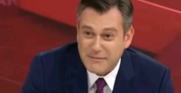Турски водитељ прекинуо програм због ванредне и необичне објаве